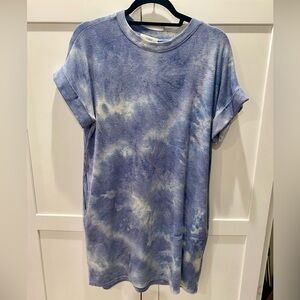 T Shirt dress with pockets!